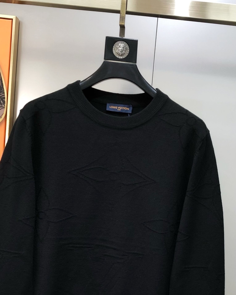 l0vis Vvtt0n sweater